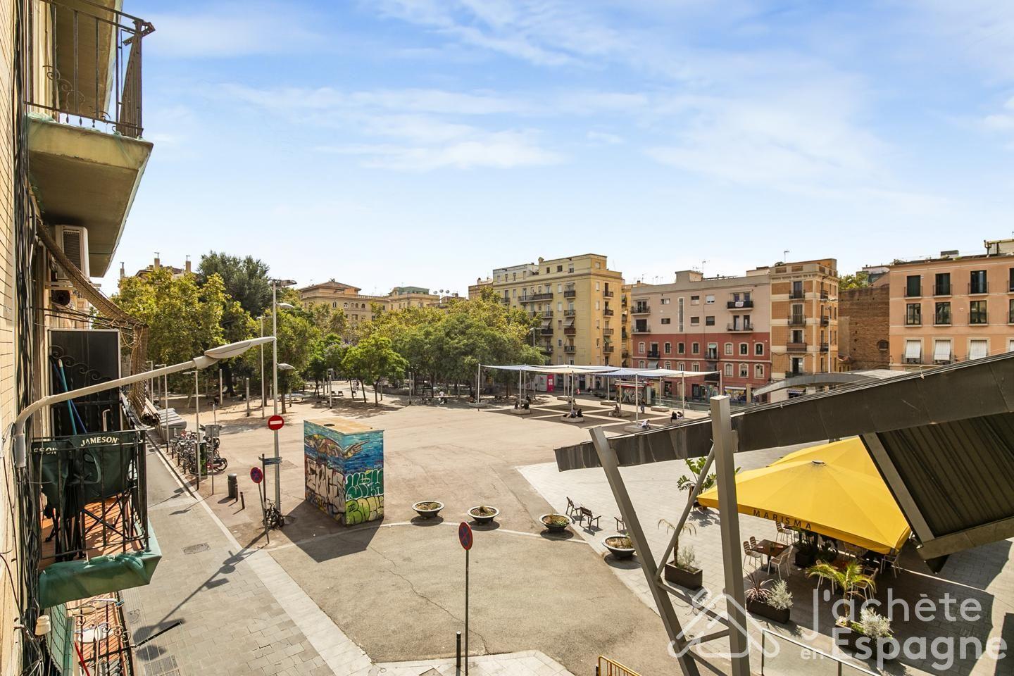 Flat for Sale in Barcelona