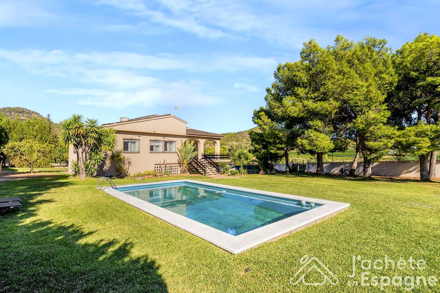Villa for Sale in Náquera