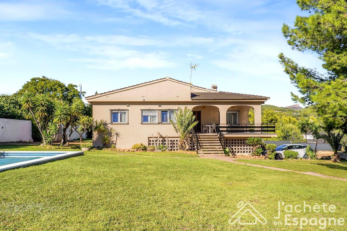 Villa for Sale in Náquera