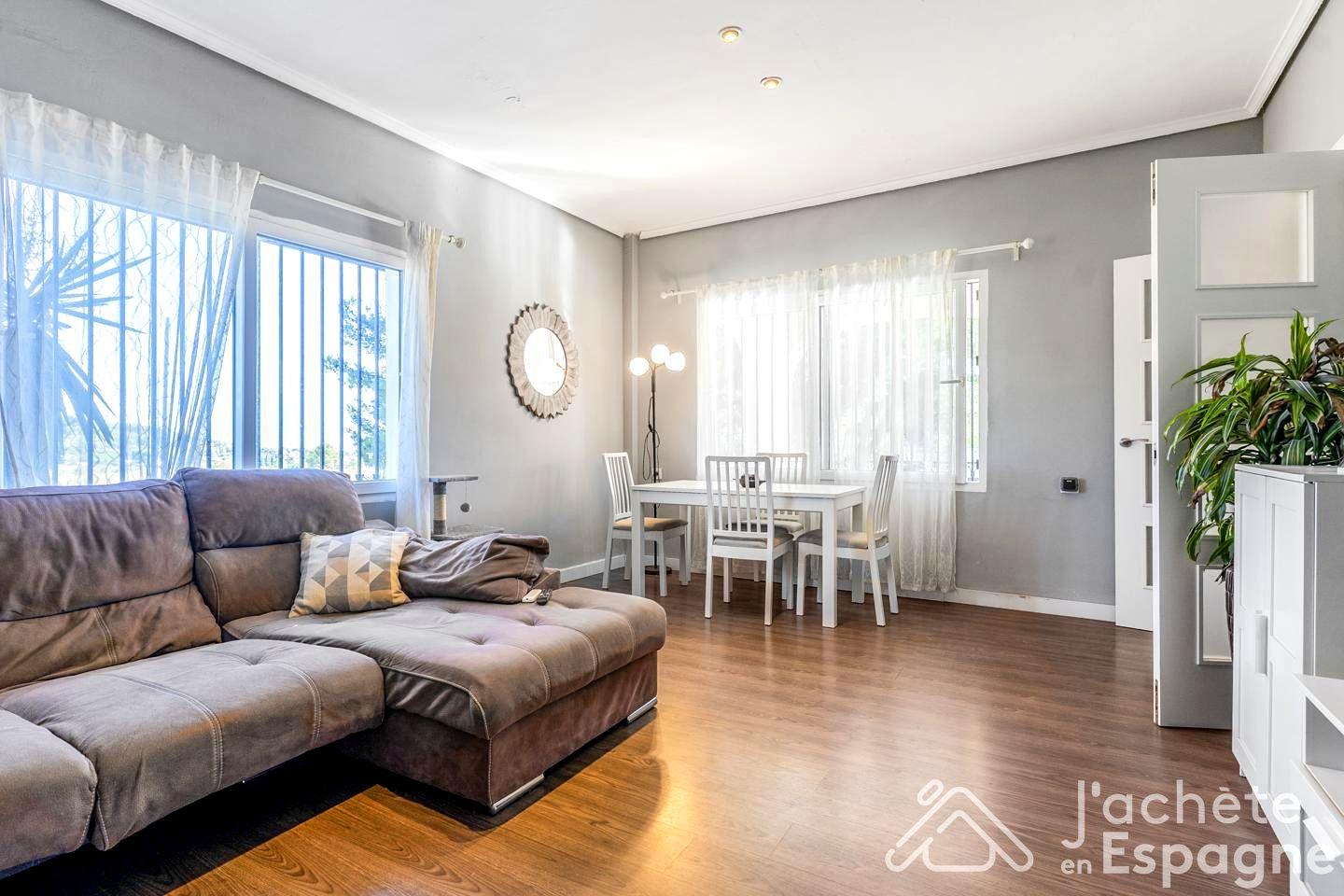 Villa for Sale in Náquera