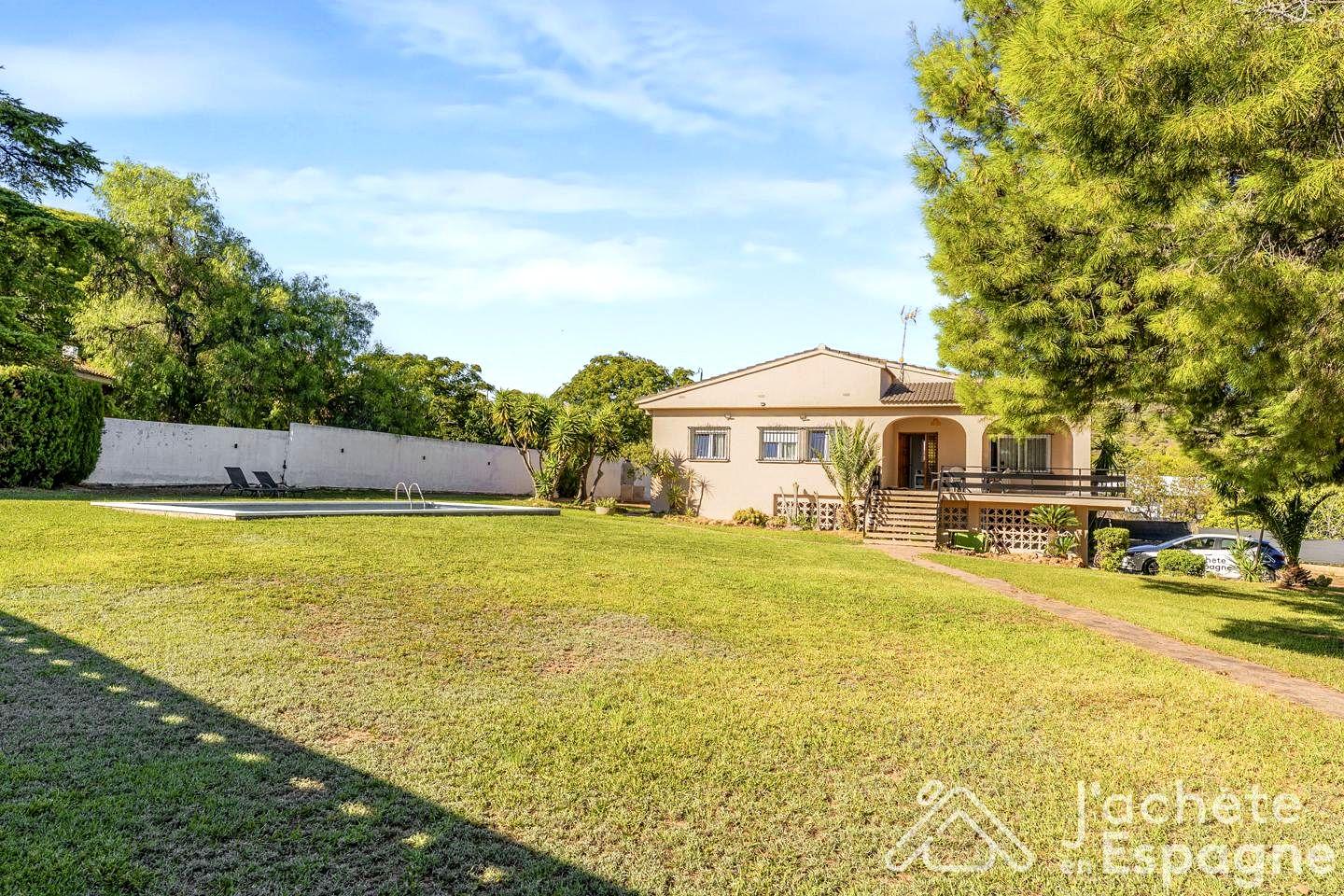 Villa for Sale in Náquera