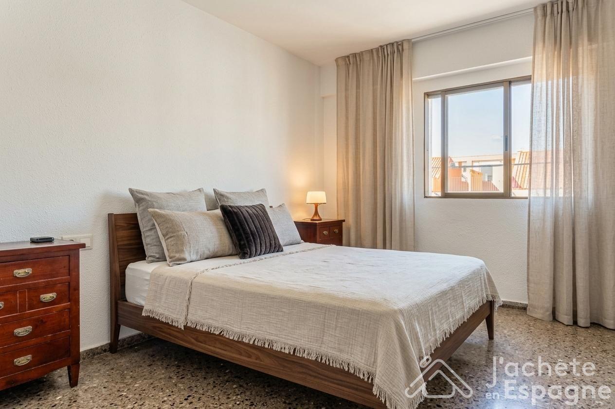 Flat for Sale in Valencia