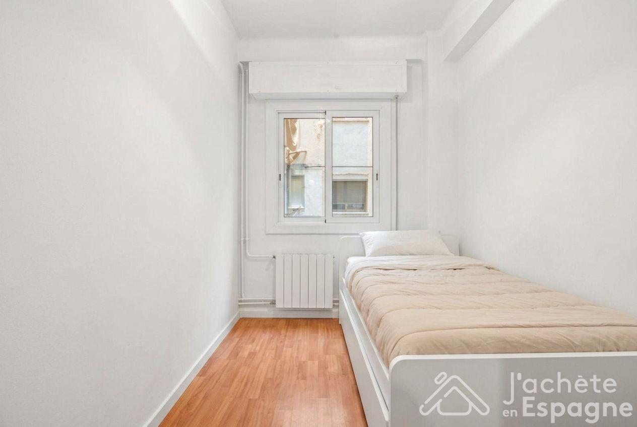 Flat for Sale in Barcelona