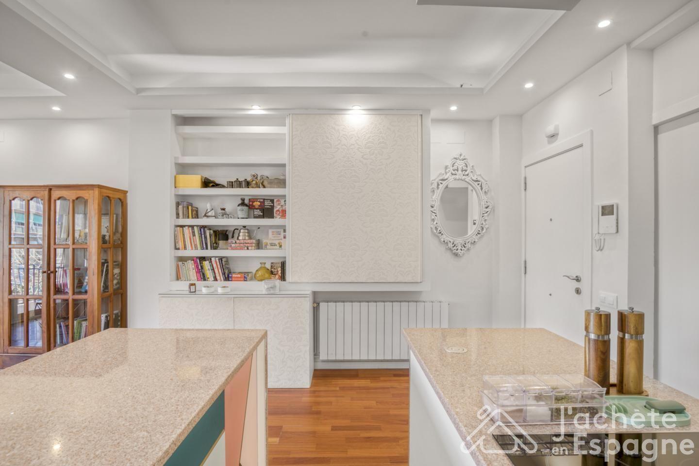 Flat for Sale in Barcelona