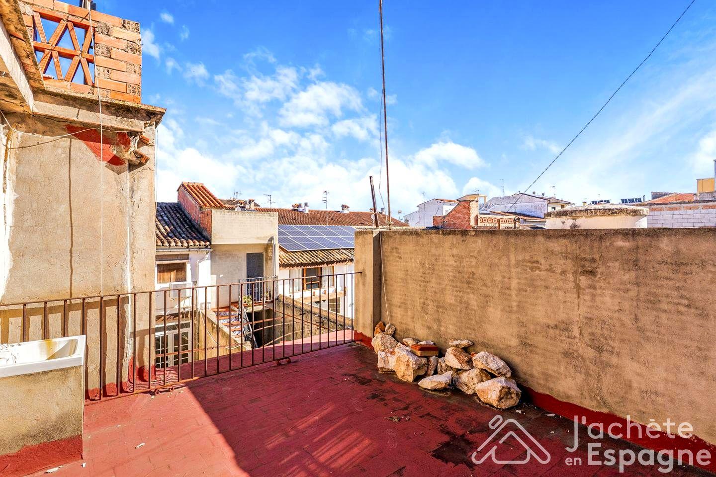 Villa for Sale in La Pobla Llarga