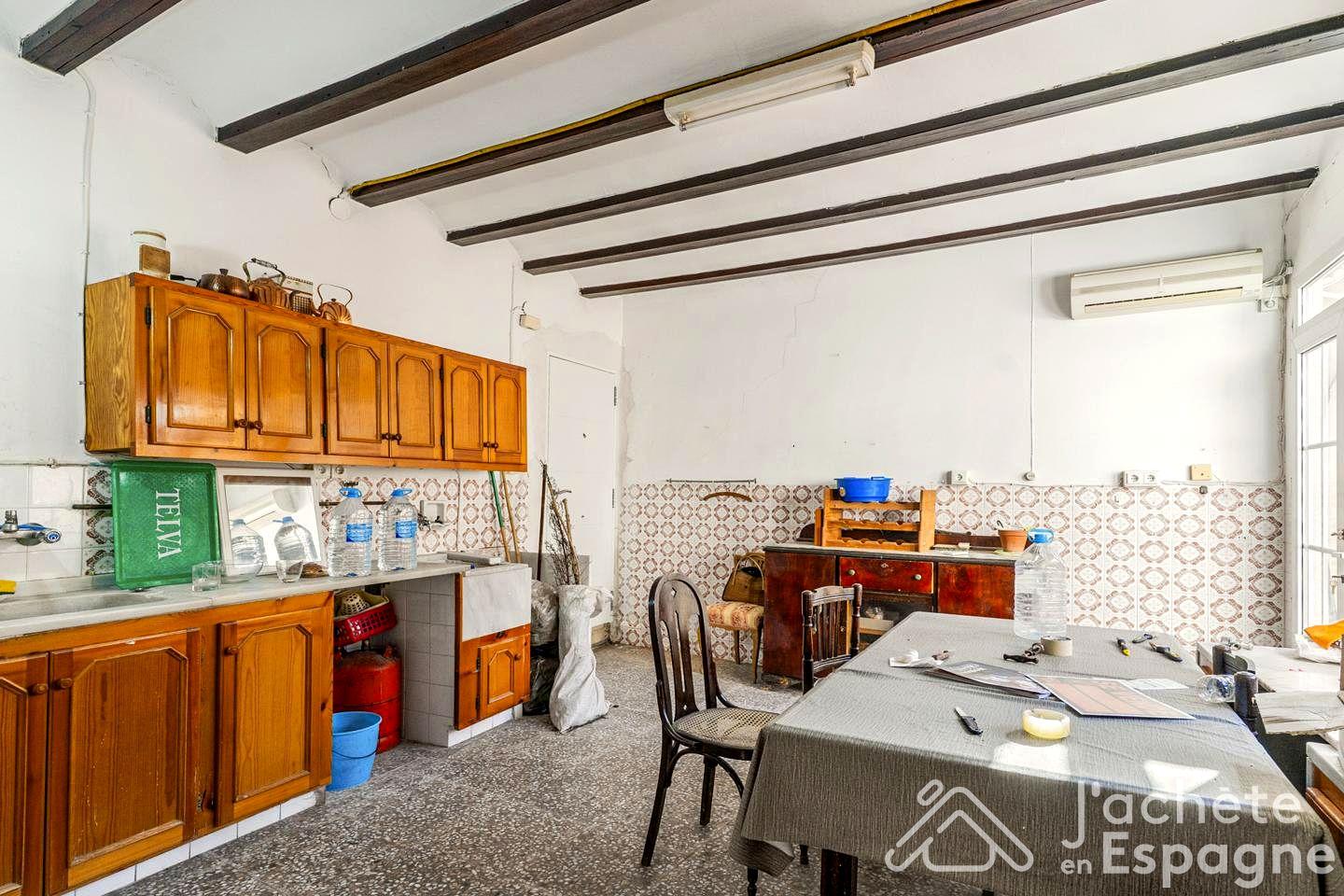 Villa for Sale in La Pobla Llarga