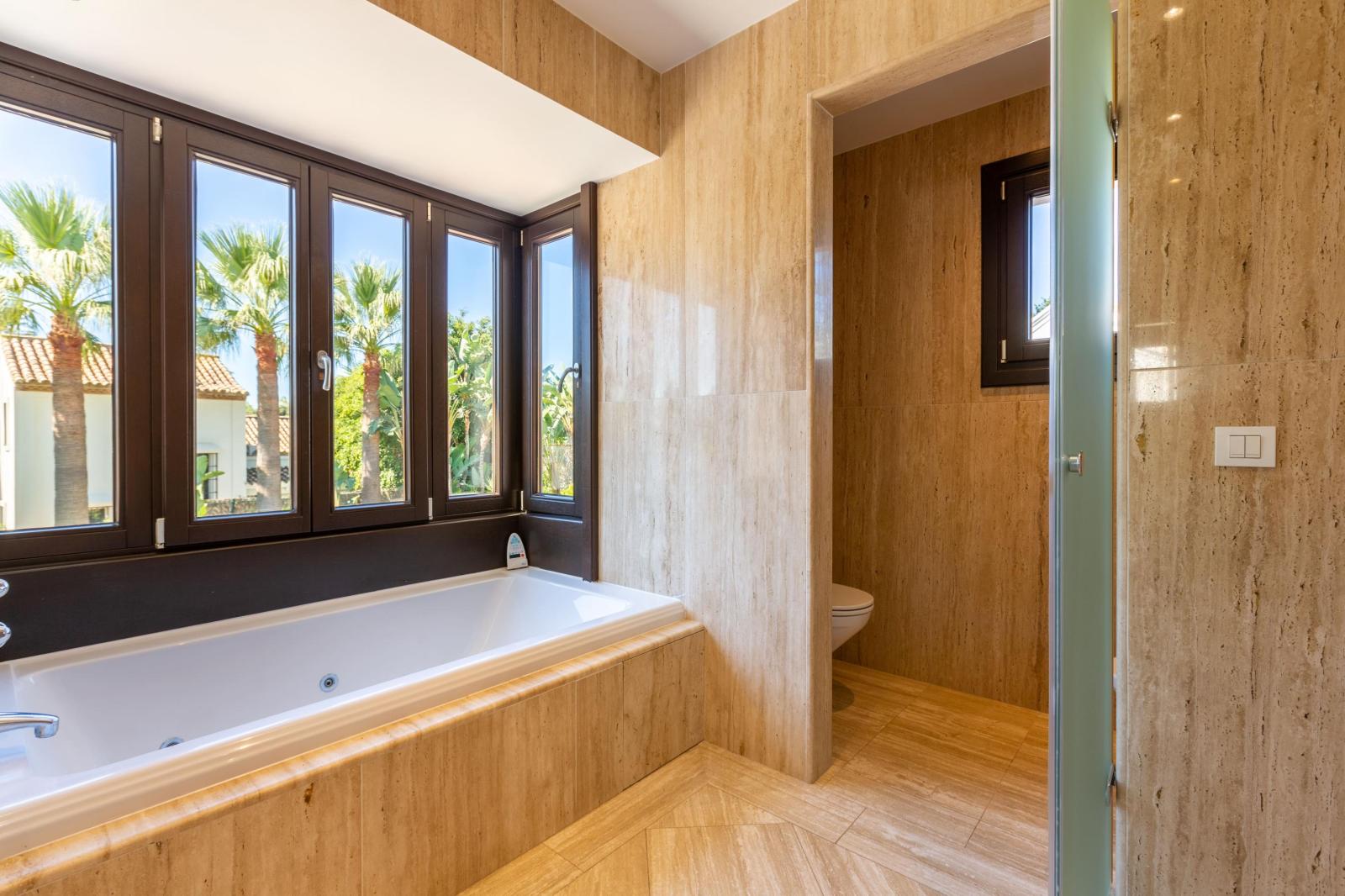 Villa en Alquiler en Estepona