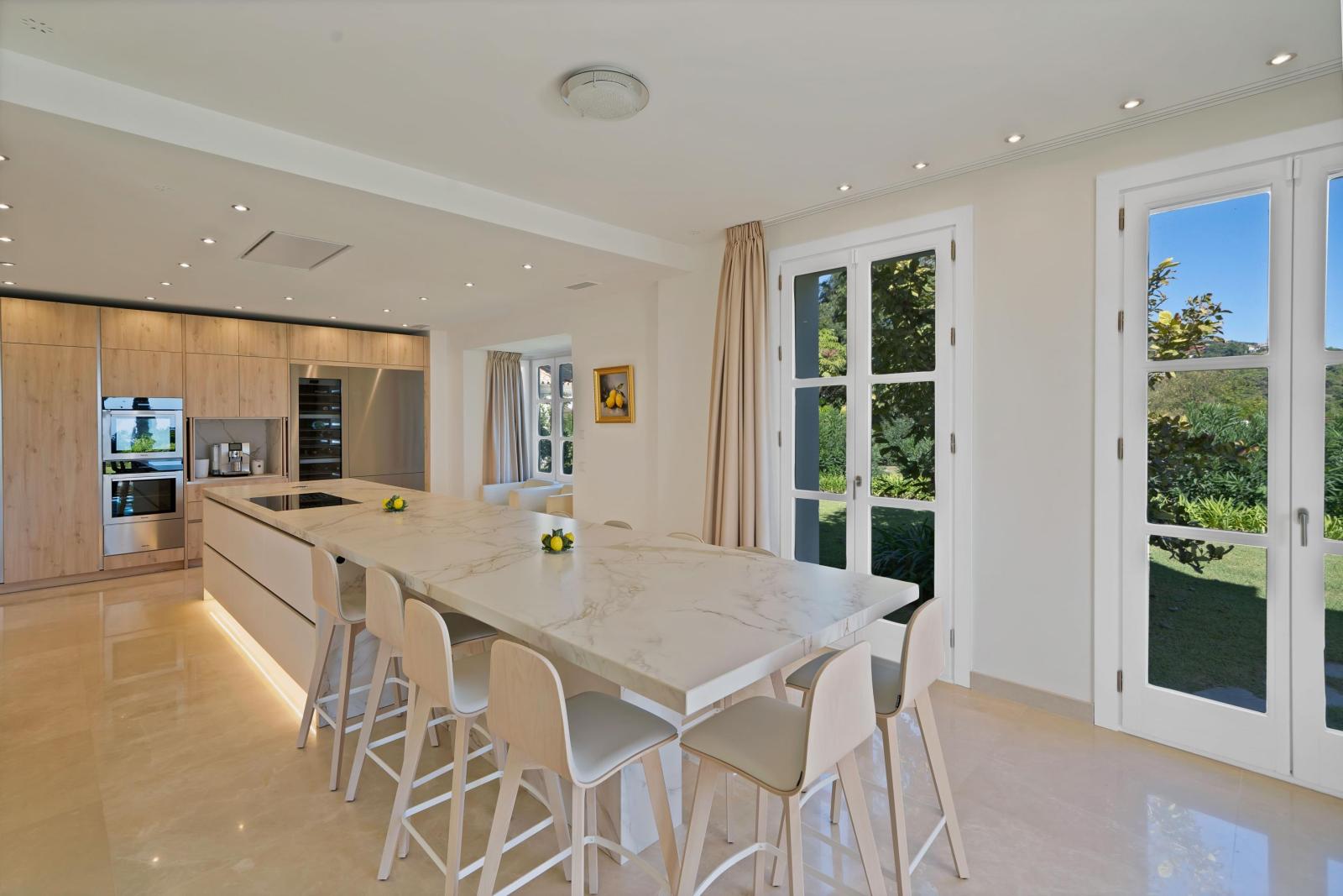 Villa for Rent in Benahavís