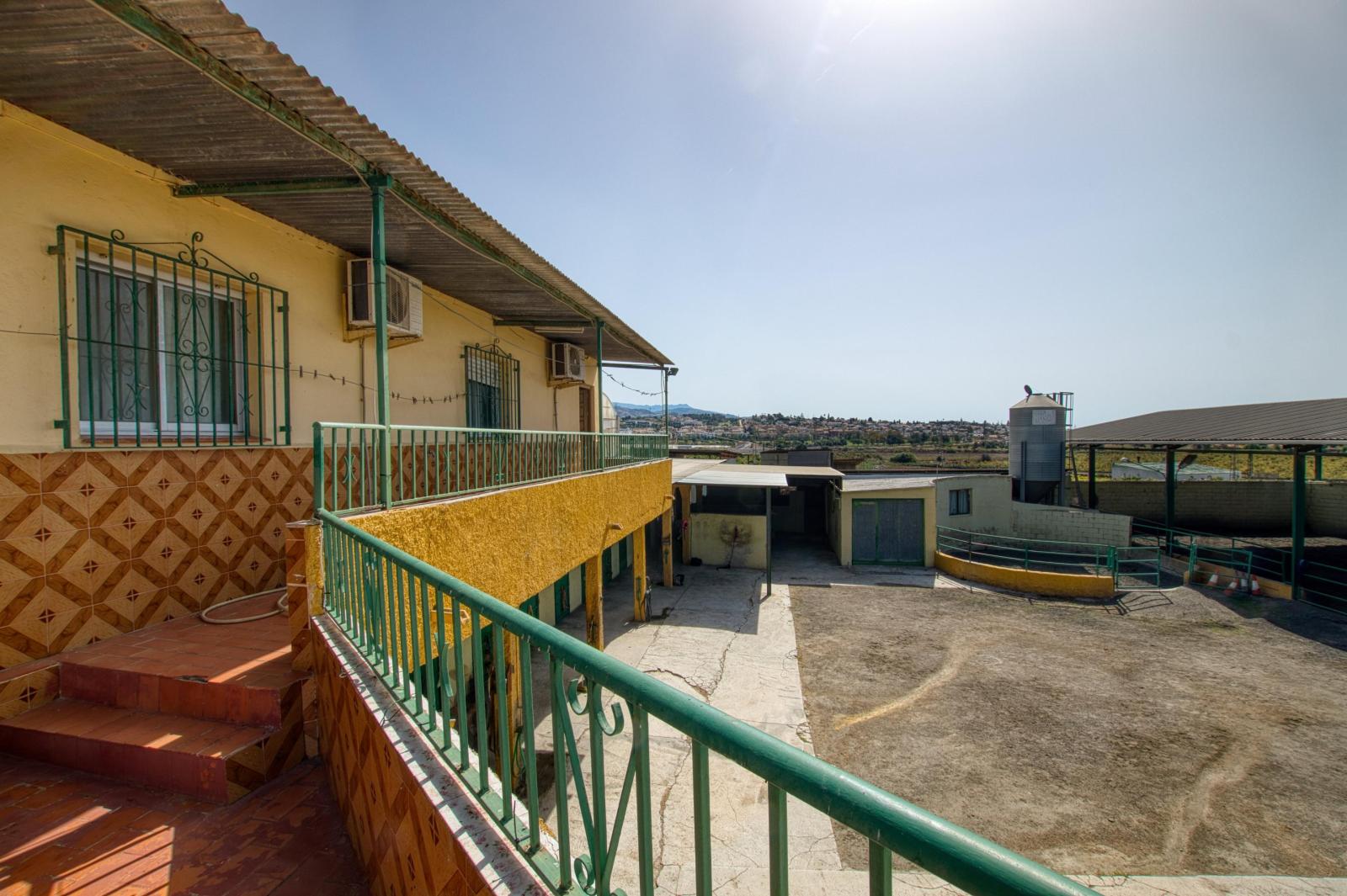 Villa for Sale in Vélez-Málaga