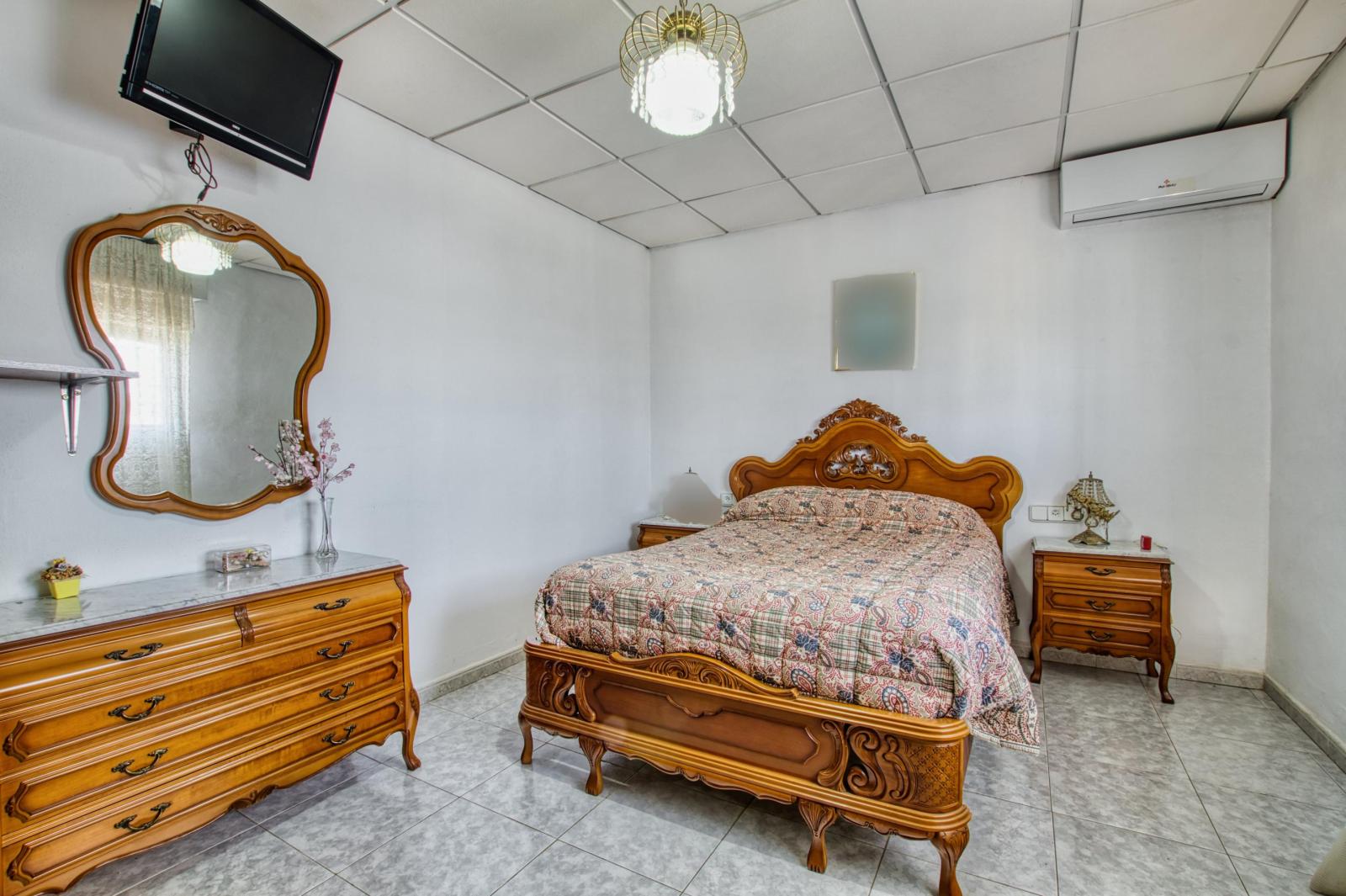Villa for Sale in Vélez-Málaga