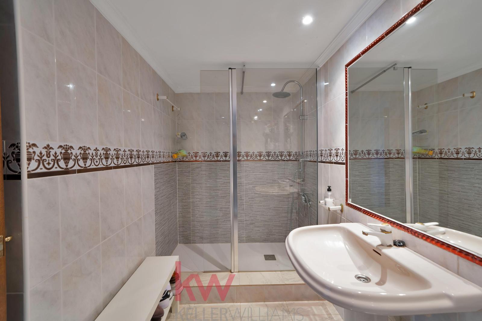 Villa for Sale in Málaga