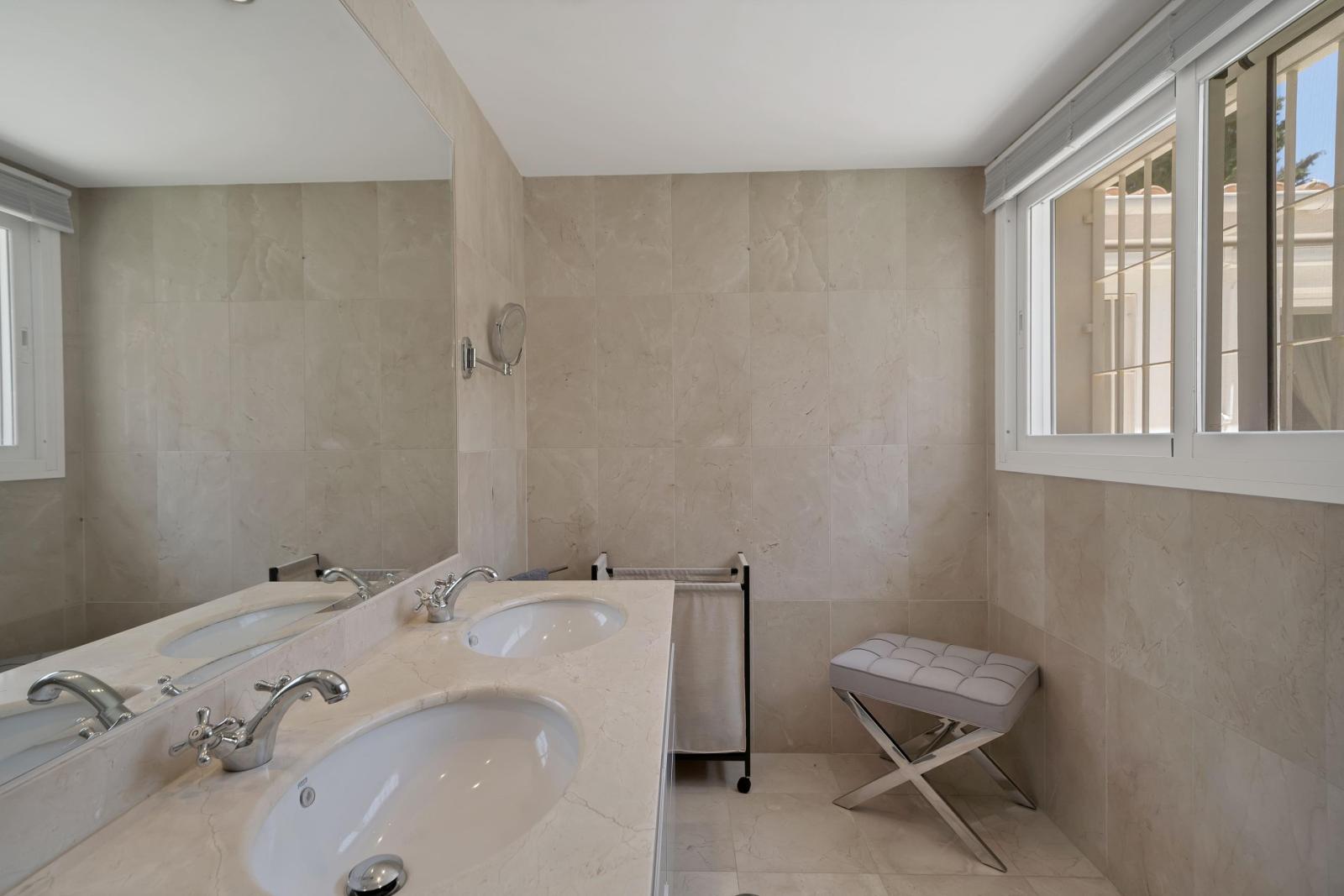 Villa for Rent in Estepona