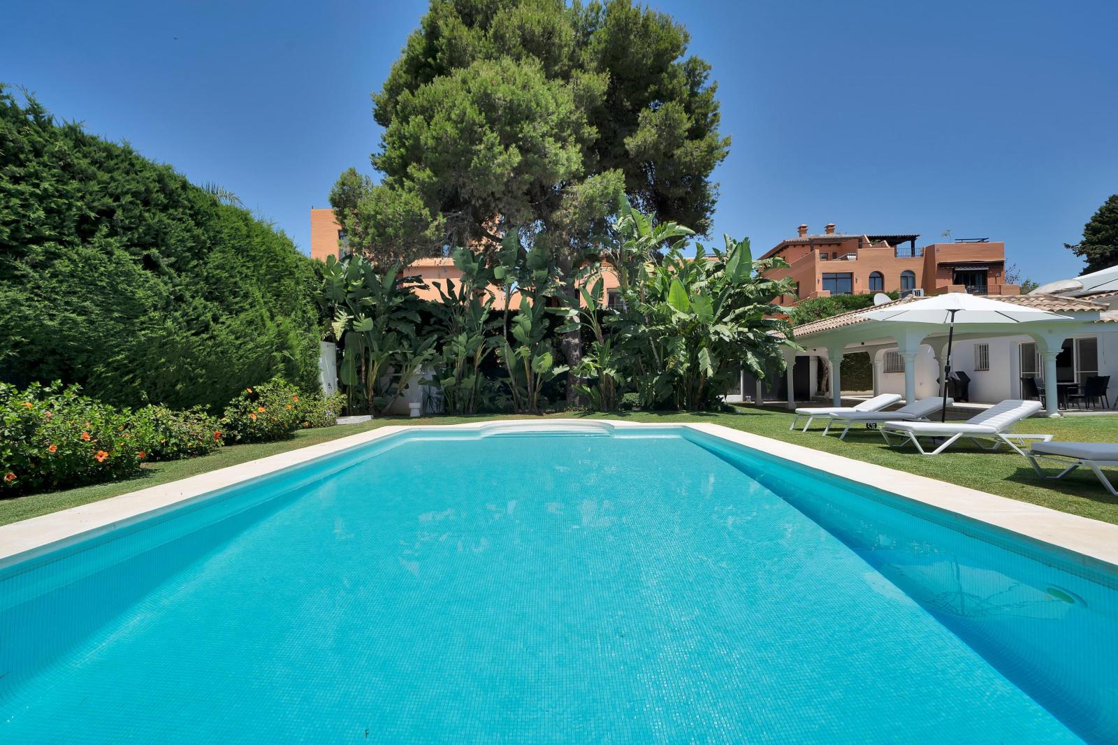 Villa for Rent in Estepona