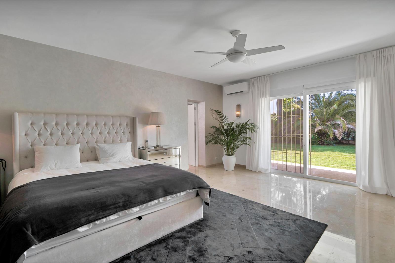 Villa for Rent in Estepona