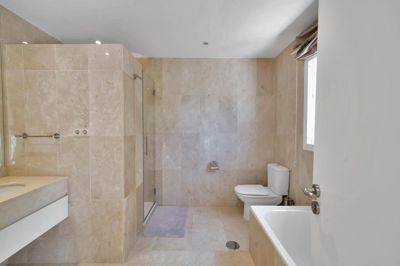 Villa for Rent in Estepona
