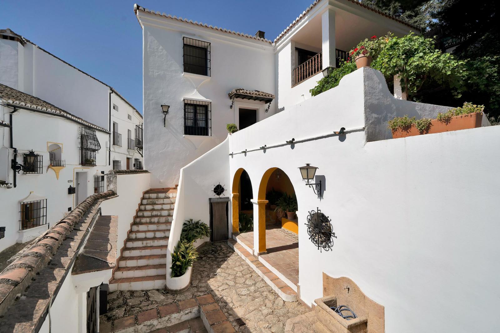 Villa for Sale in Ronda
