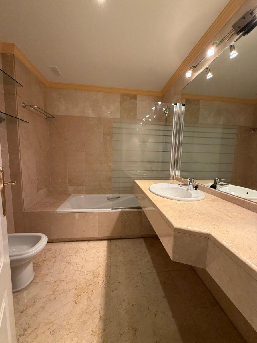 Apartment for Rent in Marbella