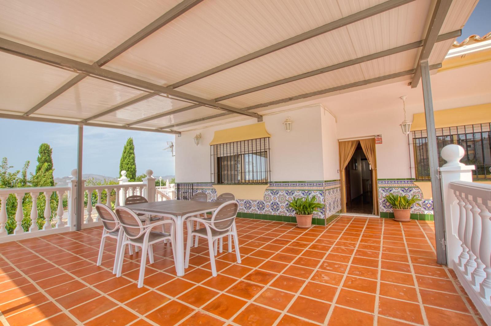 Villa for Sale in Periana