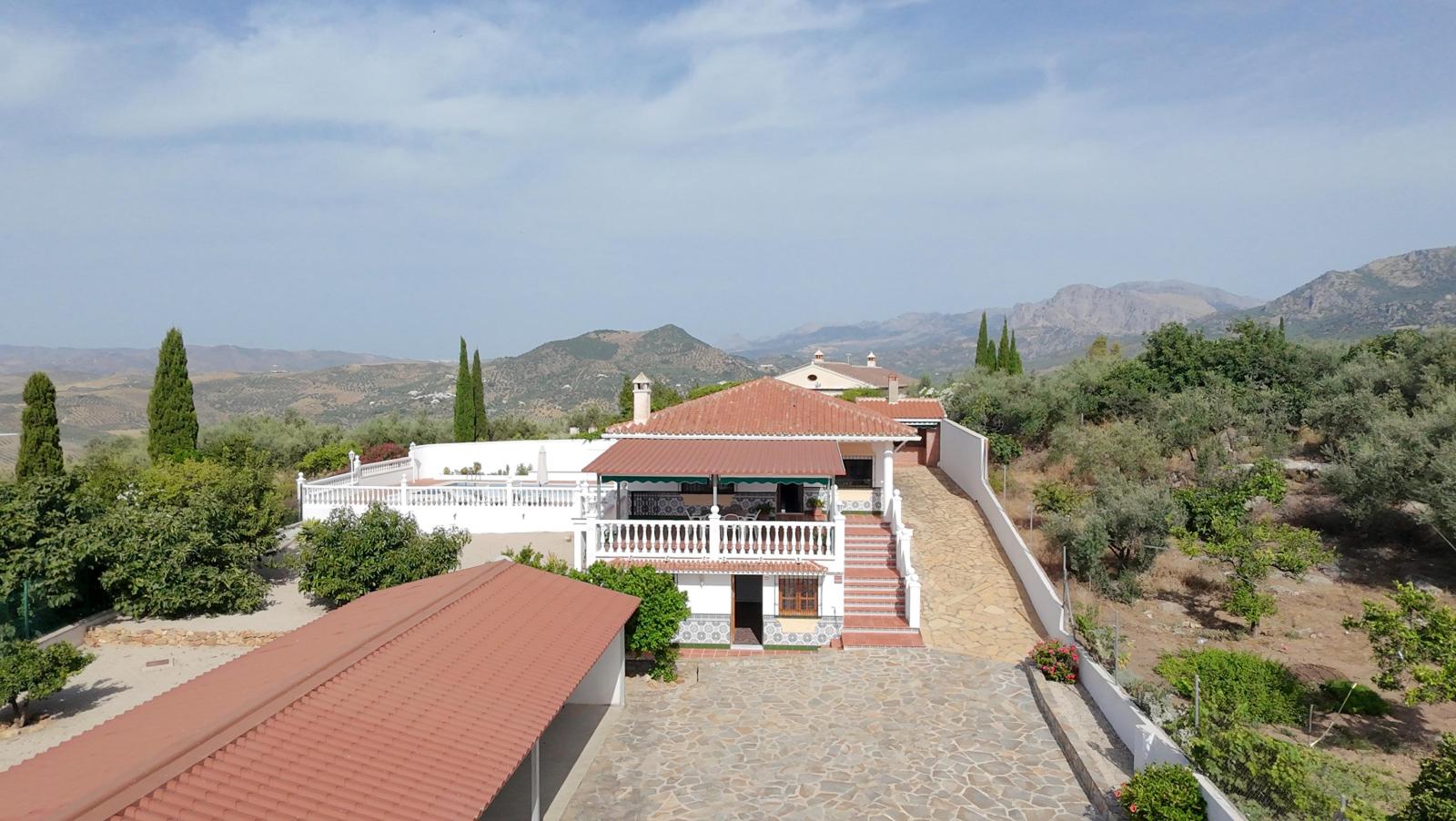 Villa for Sale in Periana