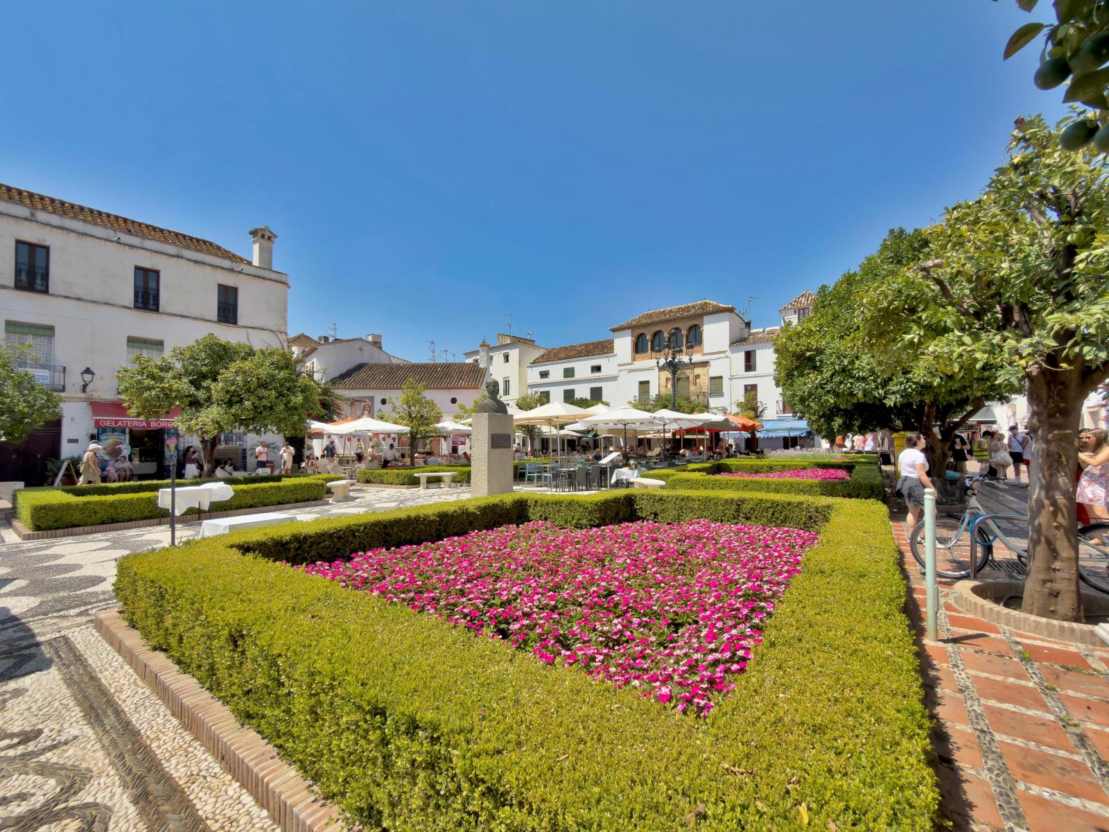Building for Sale in Marbella