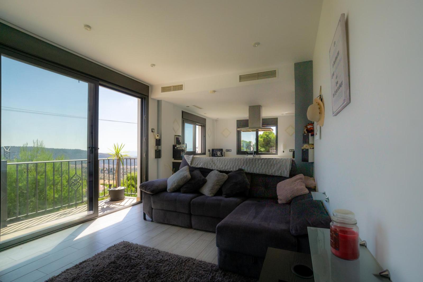 Villa for Sale in Casarabonela