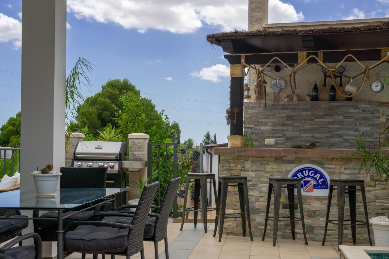 Villa for Sale in Casarabonela