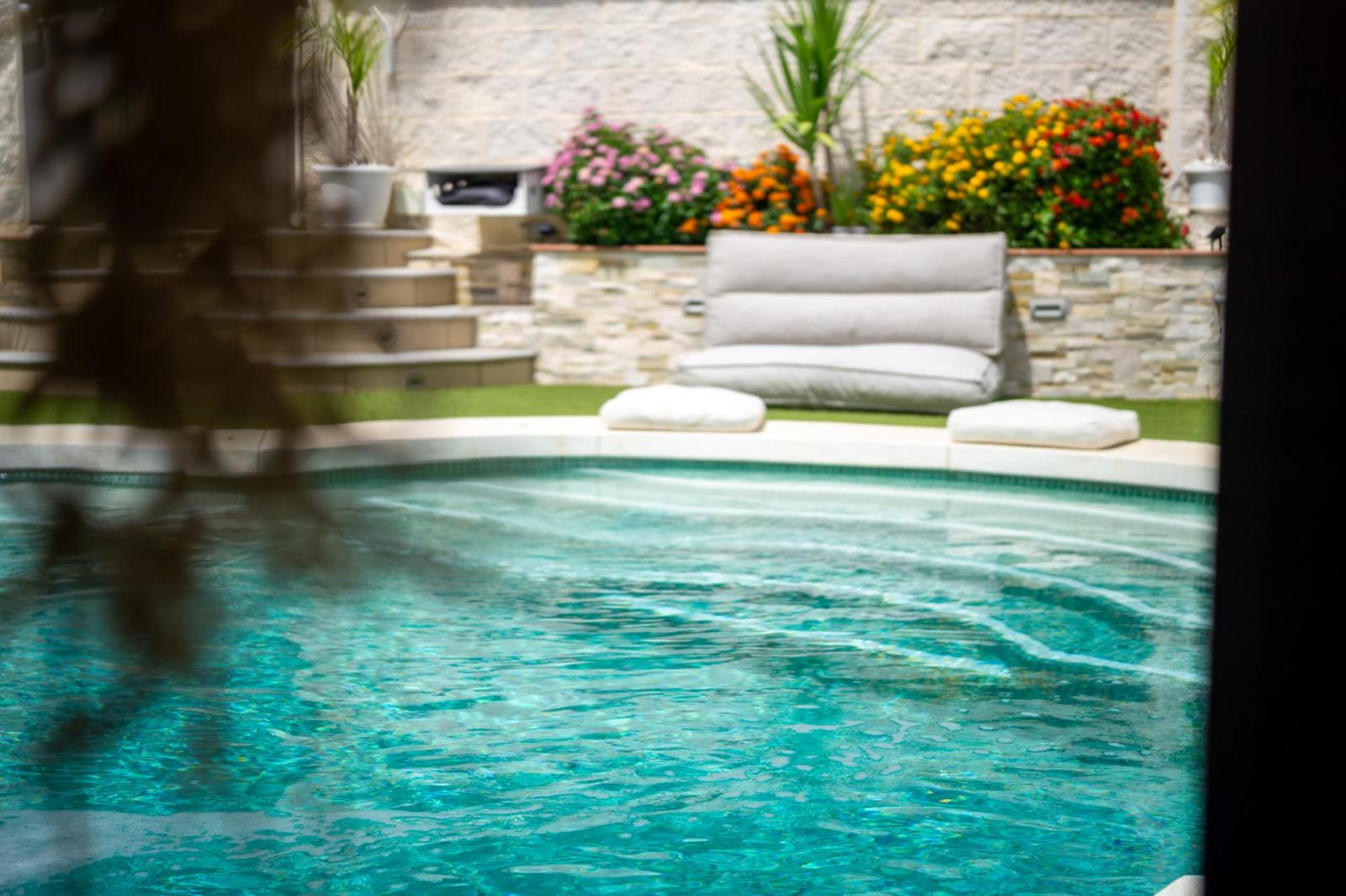 Villa for Sale in Casarabonela