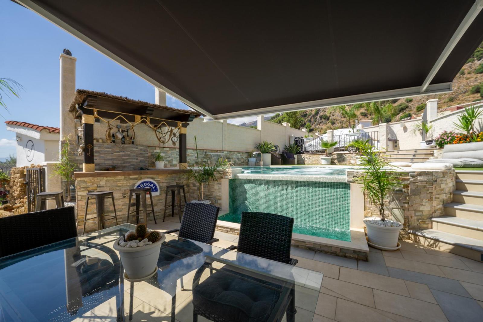 Villa for Sale in Casarabonela
