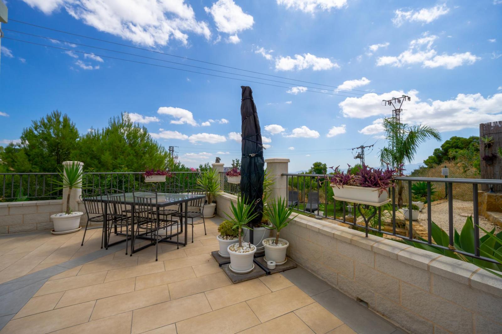 Villa for Sale in Casarabonela