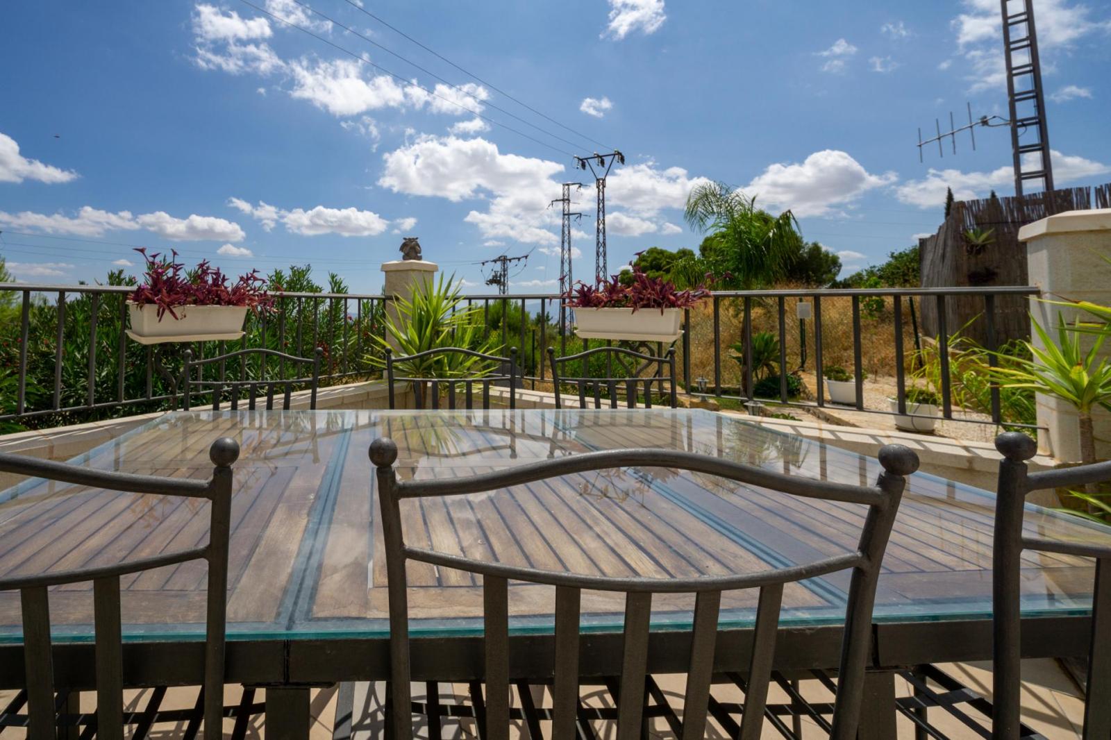 Villa for Sale in Casarabonela