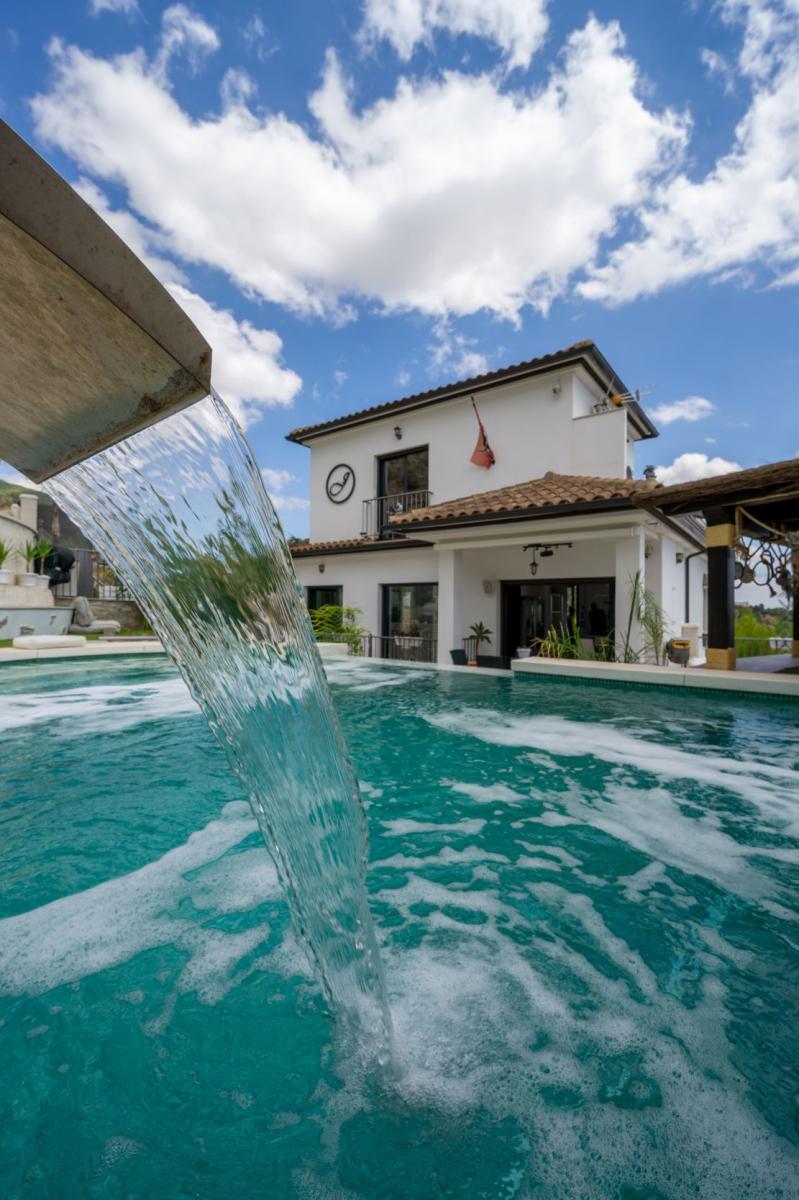 Villa for Sale in Casarabonela