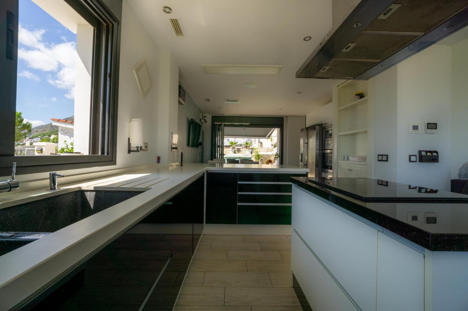 Villa for Sale in Casarabonela