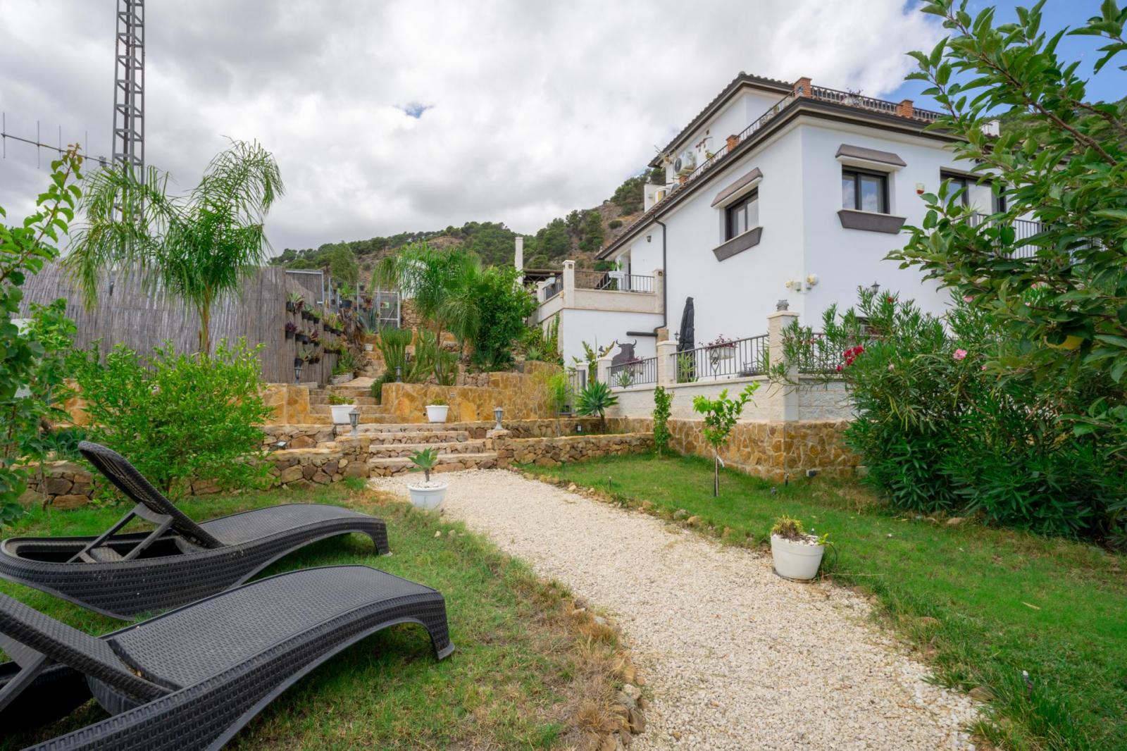 Villa for Sale in Casarabonela