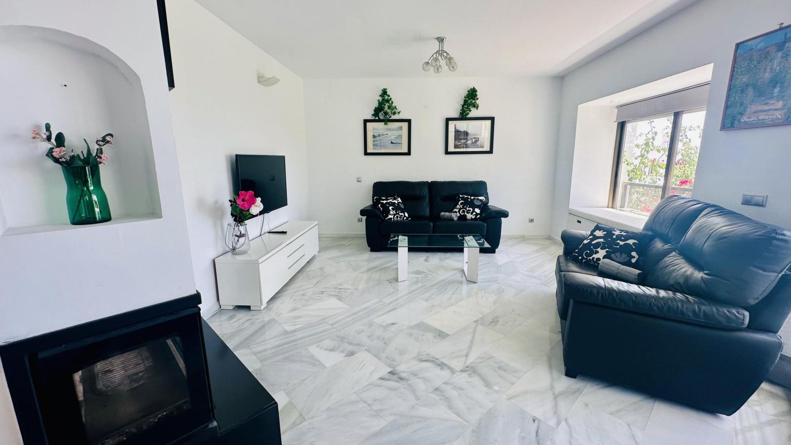 Semi-detached House for Rent in Benalmádena