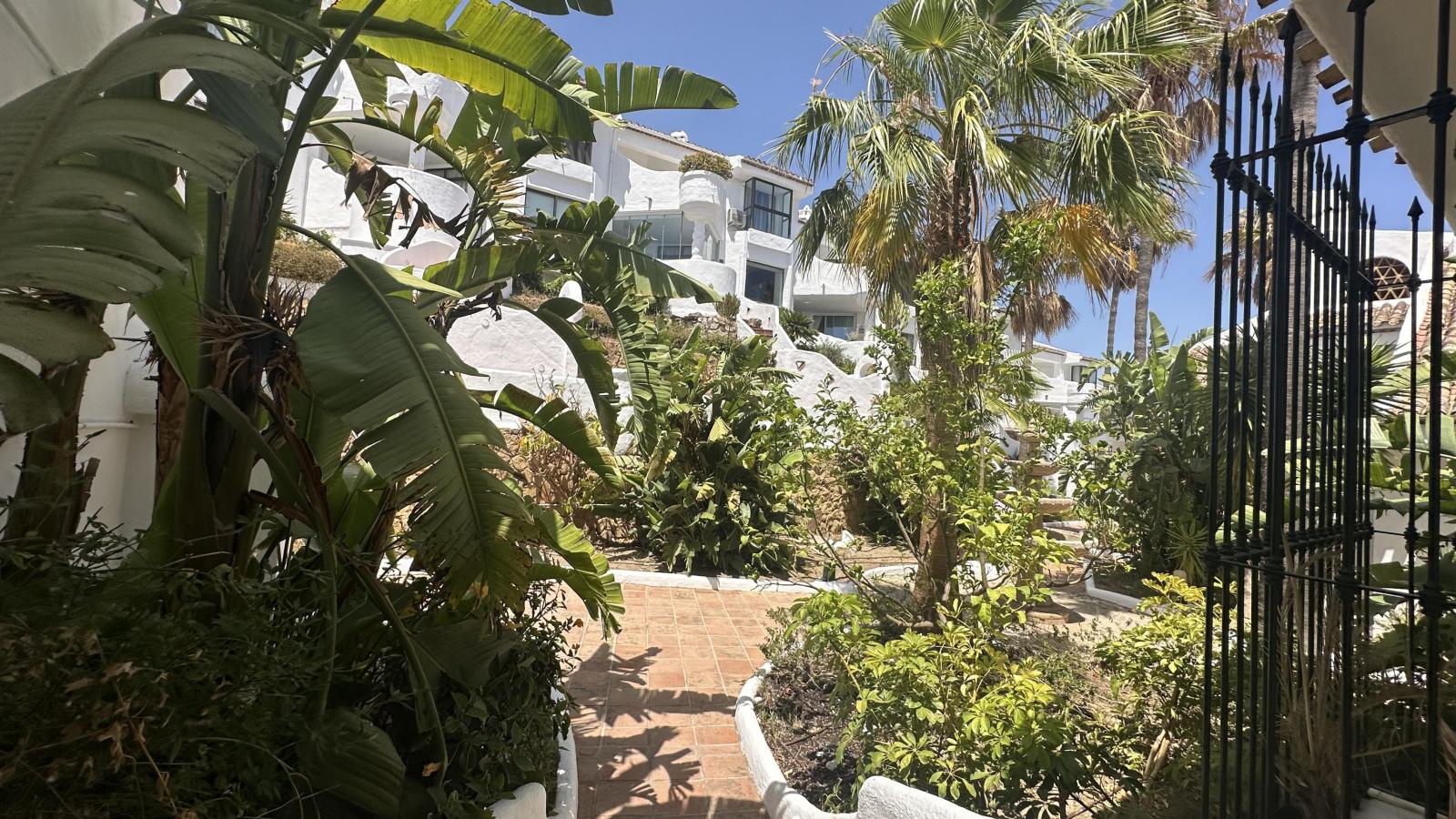 Semi-detached House for Rent in Benalmádena