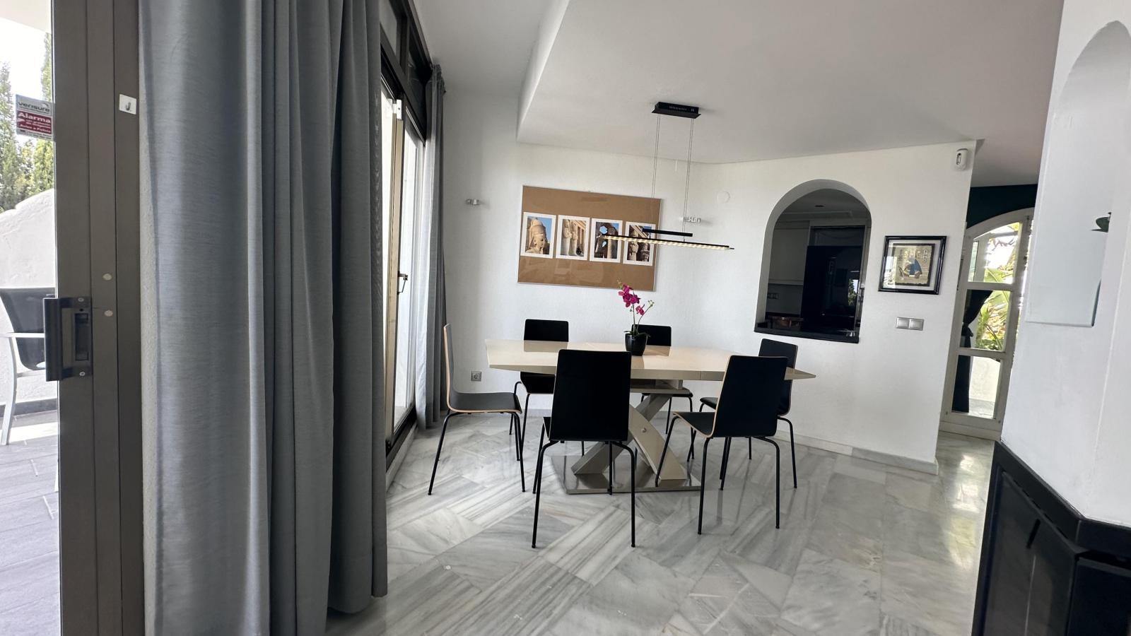 Semi-detached House for Rent in Benalmádena