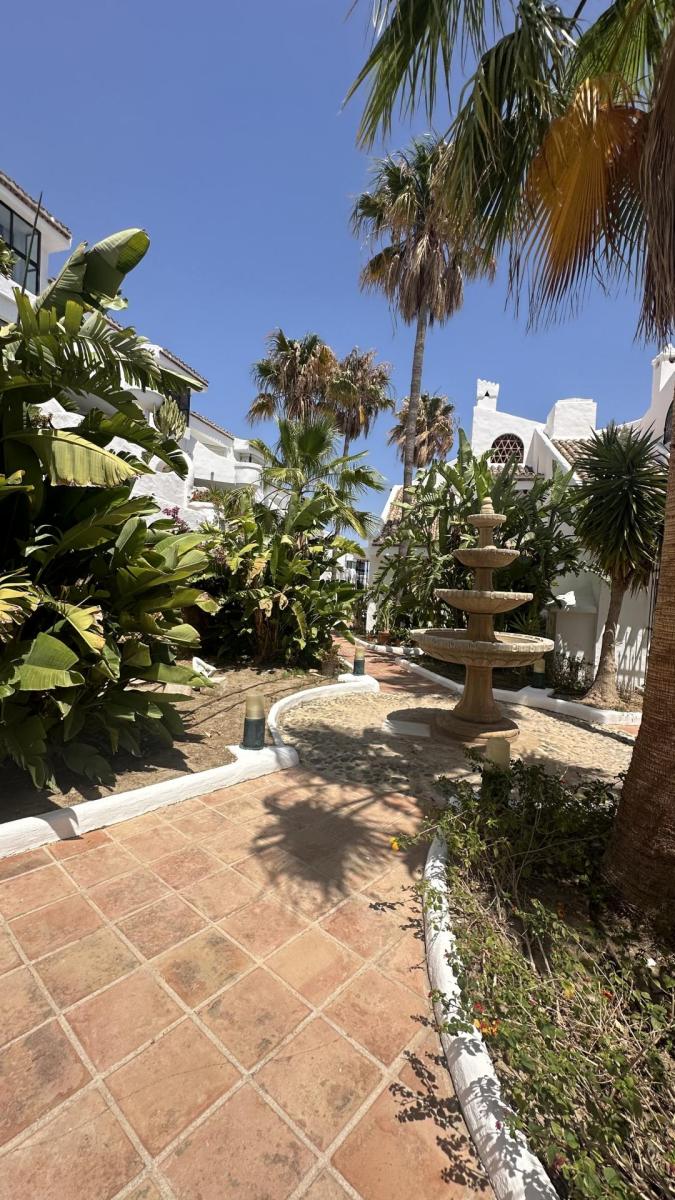 Semi-detached House for Rent in Benalmádena