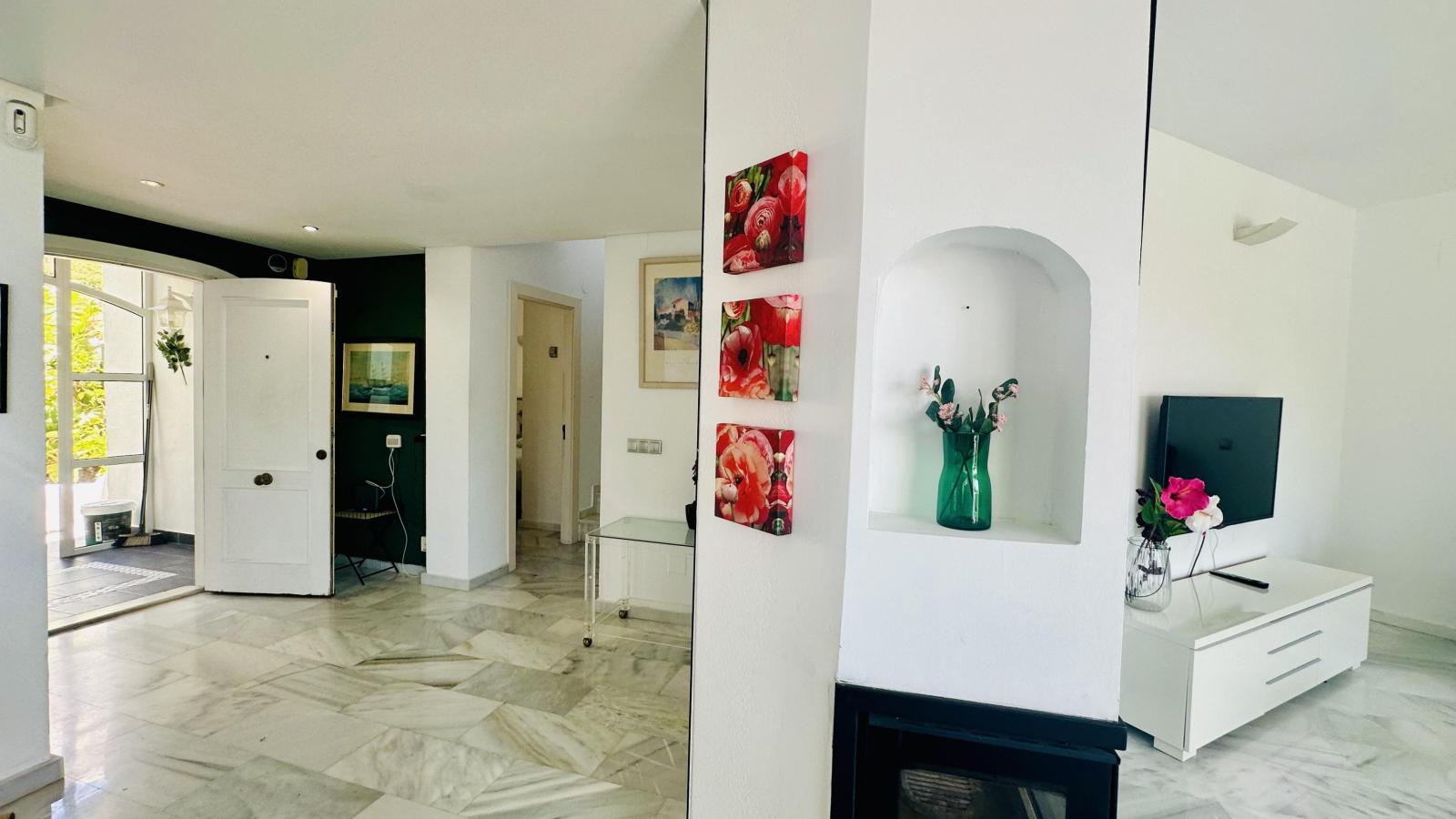 Semi-detached House for Rent in Benalmádena