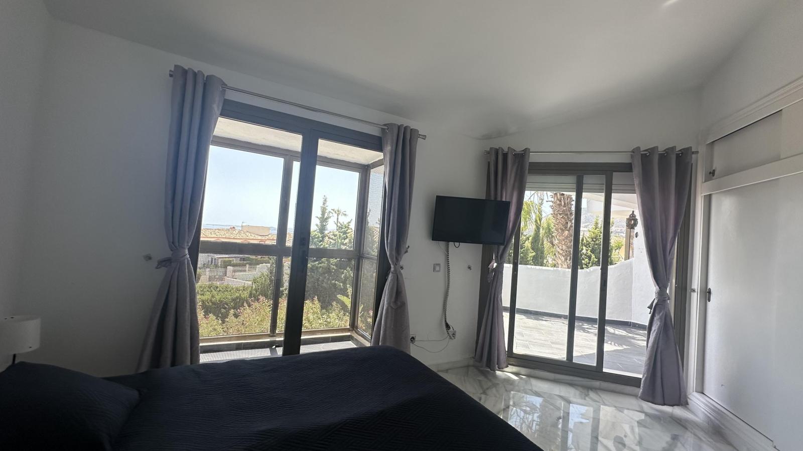 Semi-detached House for Rent in Benalmádena