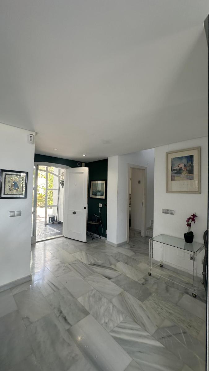 Semi-detached House for Rent in Benalmádena