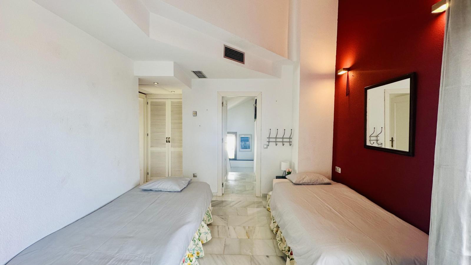 Semi-detached House for Rent in Benalmádena