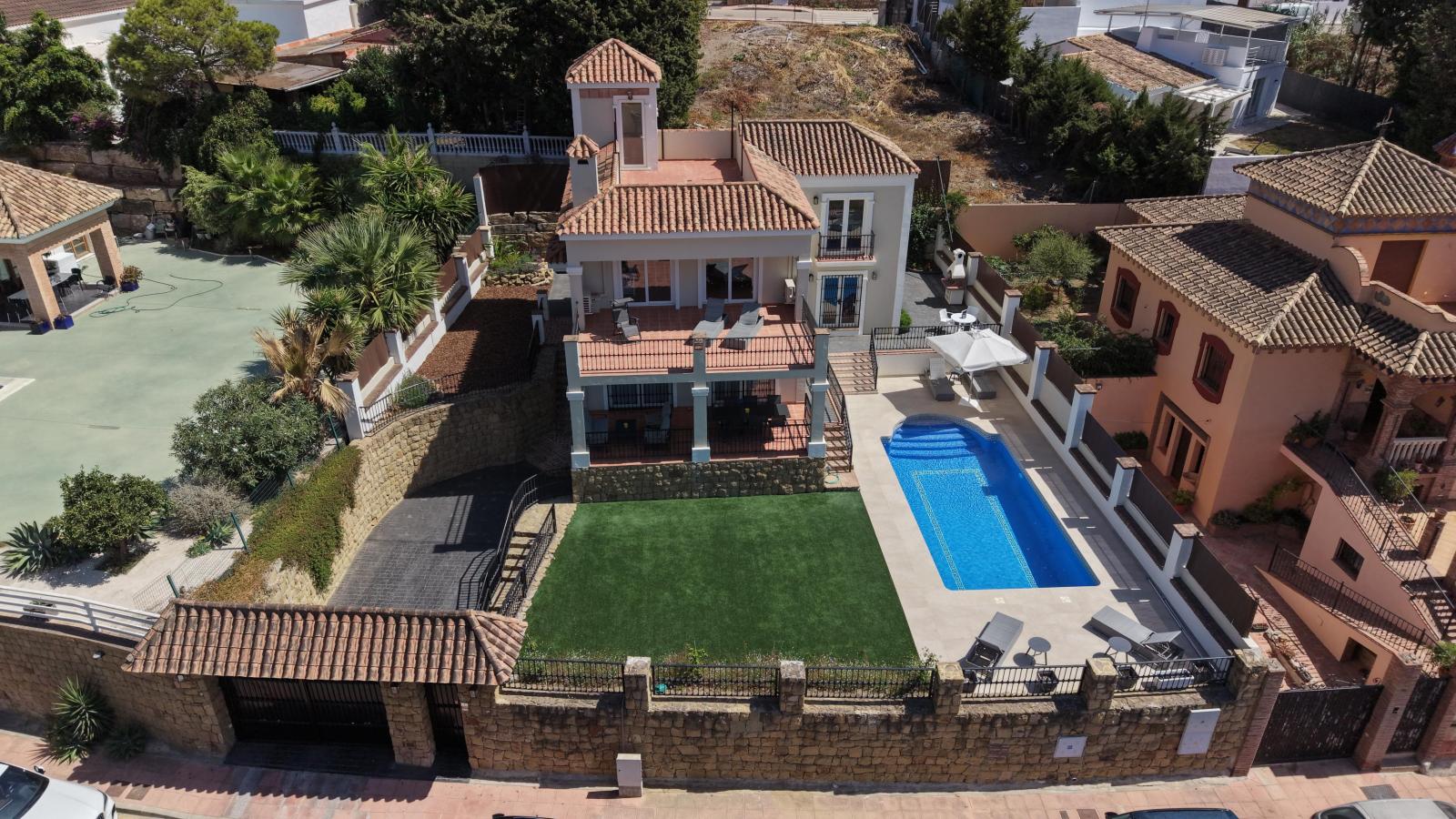 Villa for Rent in Estepona