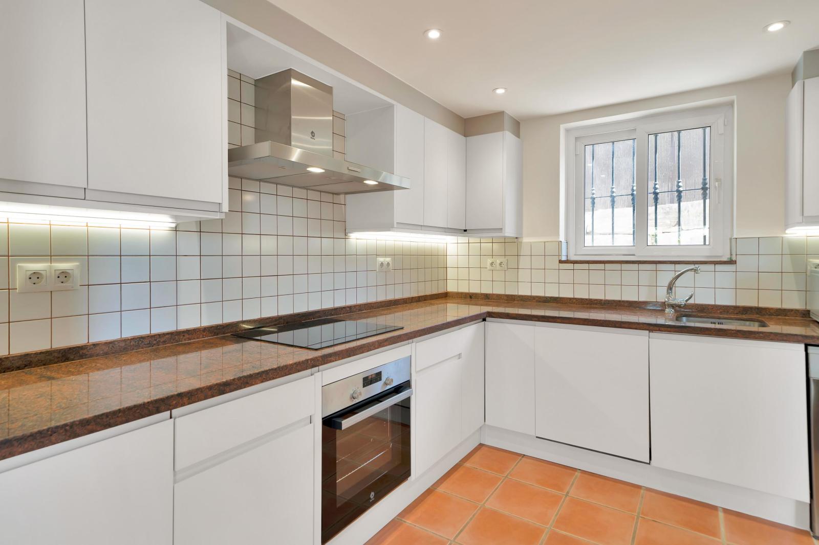 Villa for Rent in Estepona