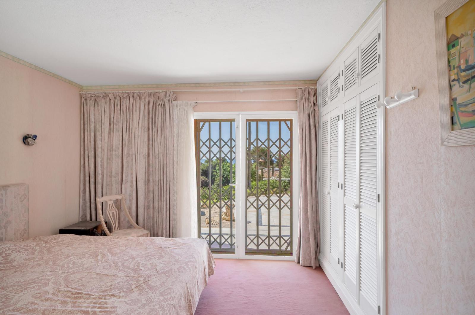 Villa for Sale in Estepona