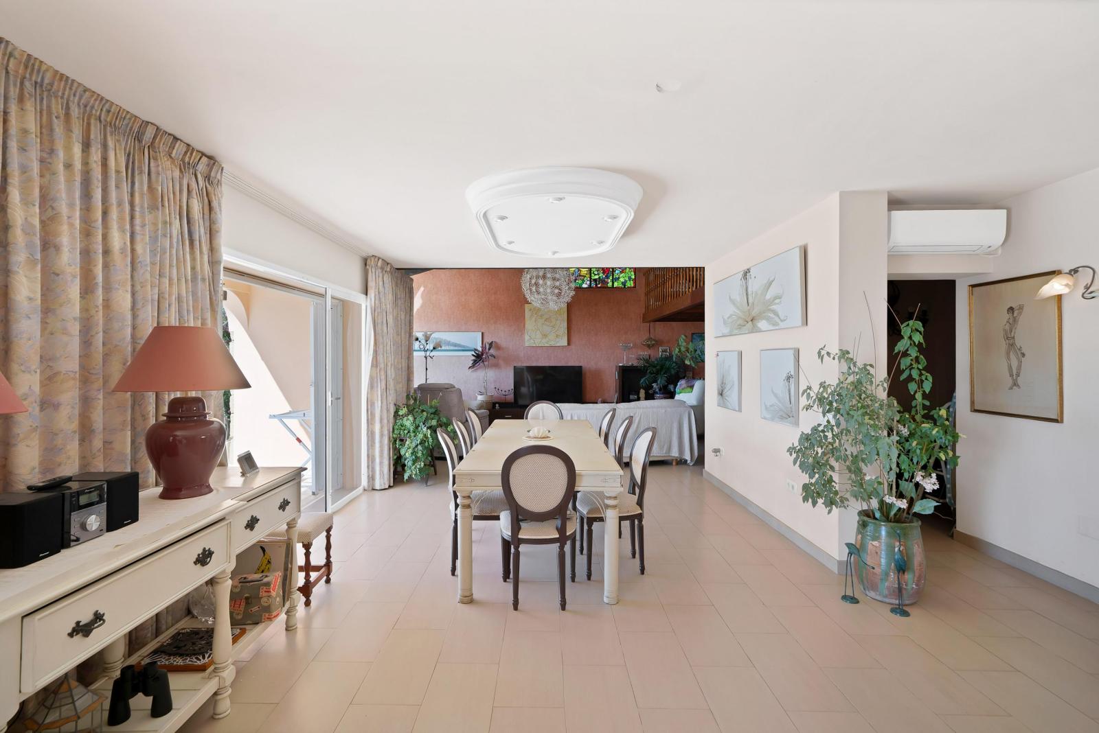 Villa for Sale in Estepona