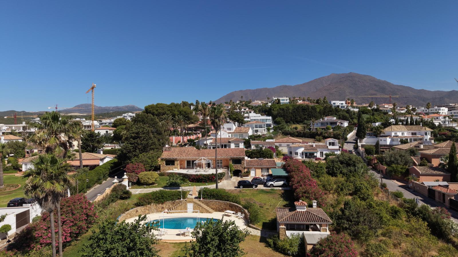 Villa for Sale in Estepona