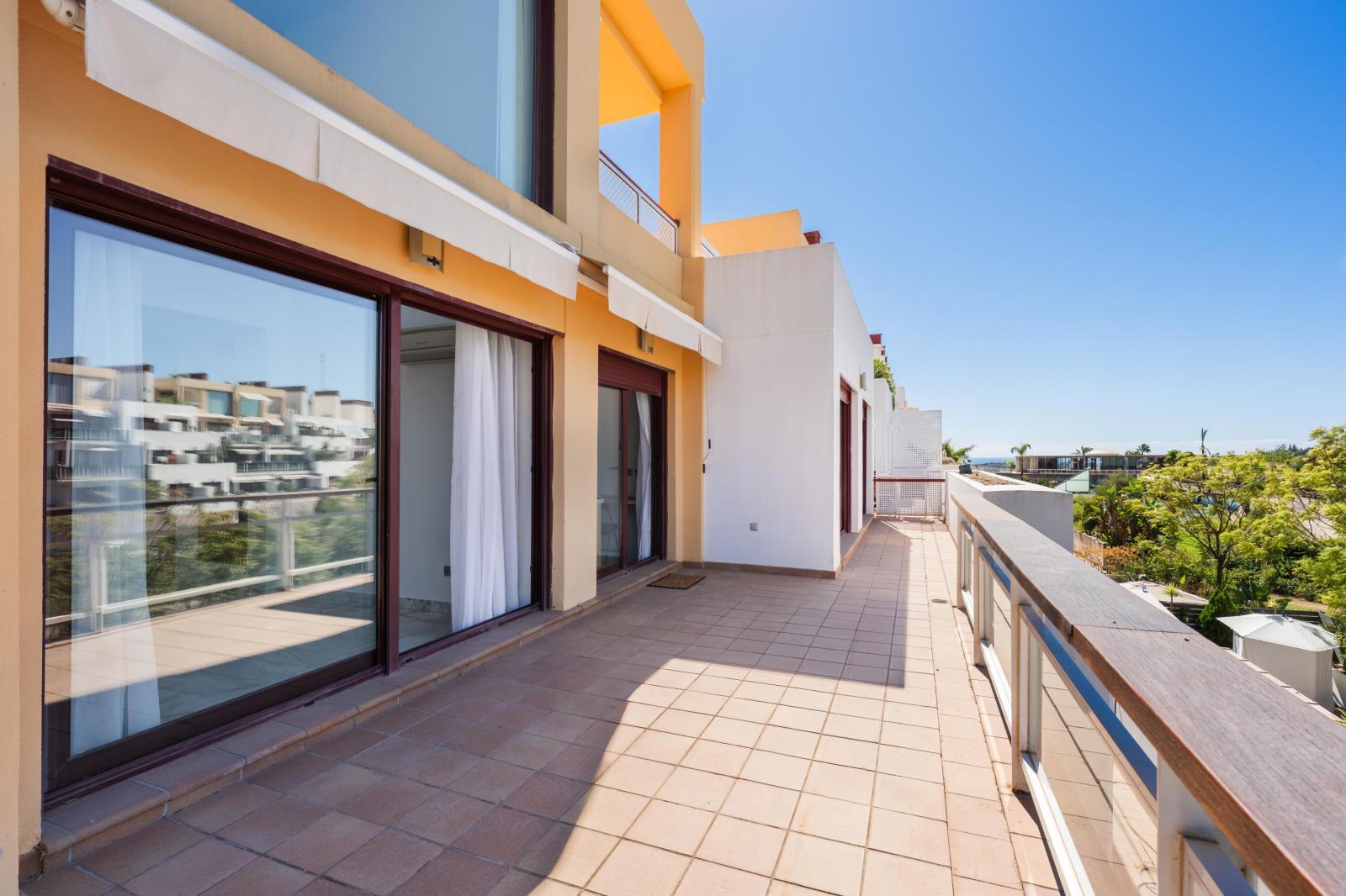Duplex for Sale in Benahavís