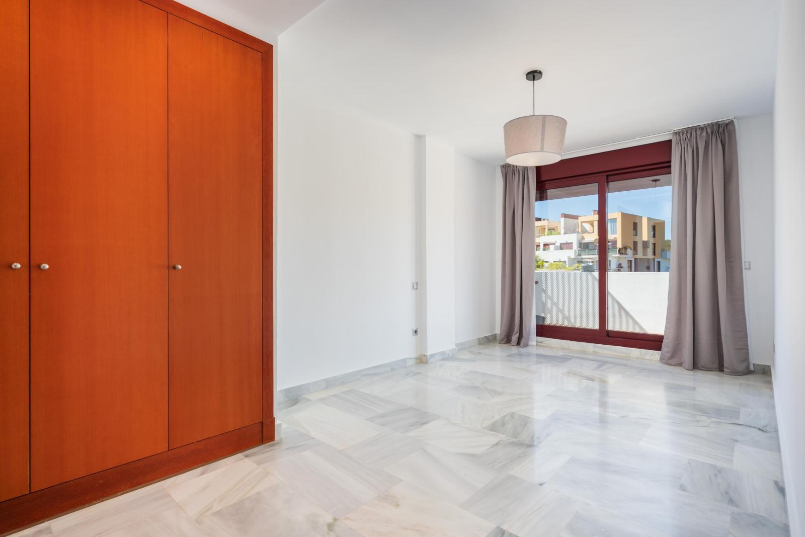 Duplex for Sale in Benahavís