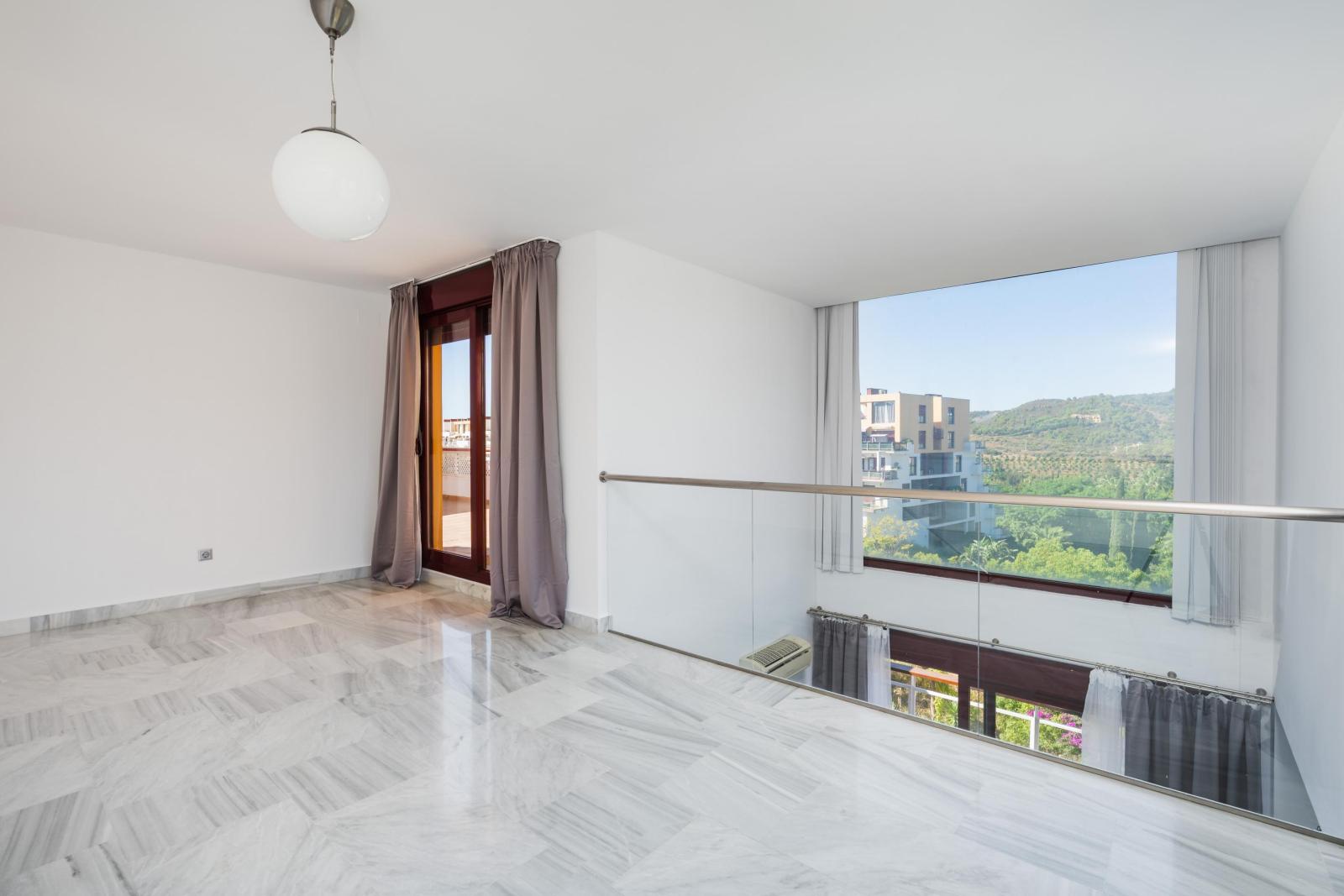 Duplex for Sale in Benahavís