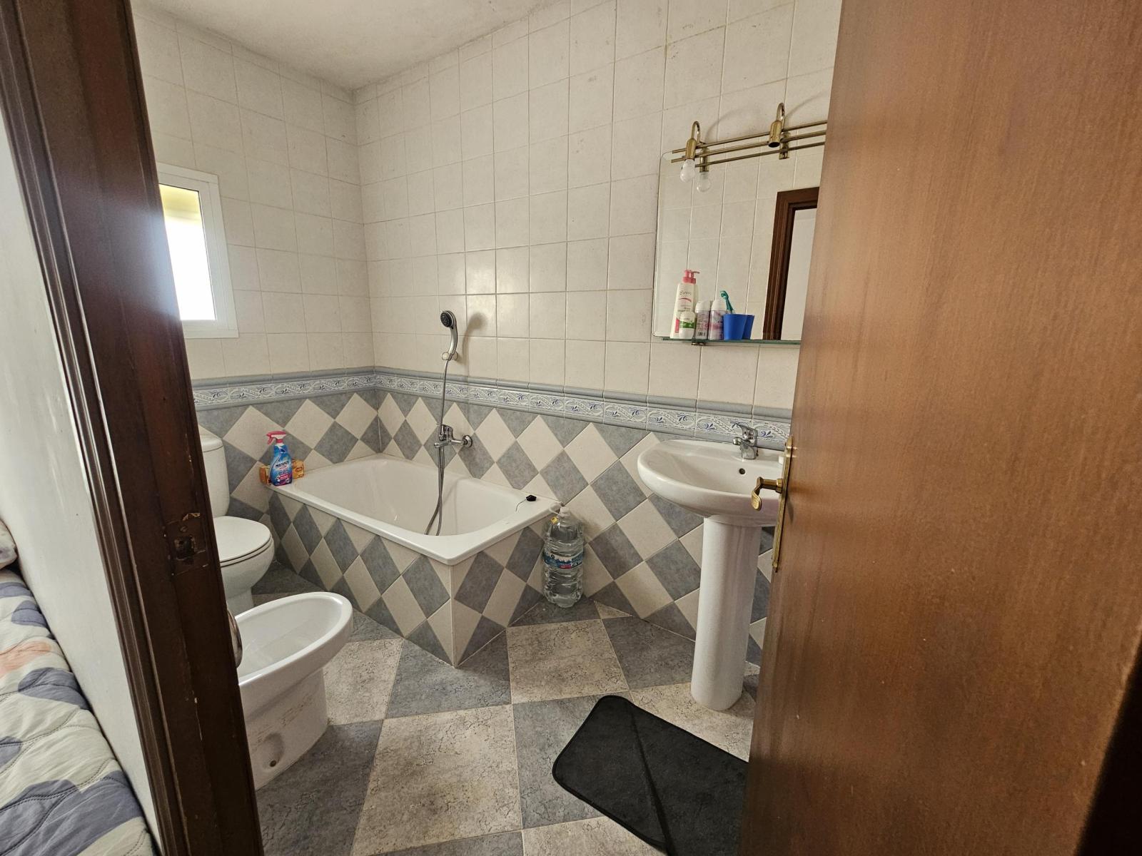 Villa en Venta en Casarabonela
